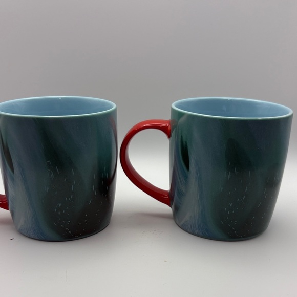 🎄 Starbucks Green & Red Holiday Mugs – Set of 2 🎄 - Picture 6 of 8